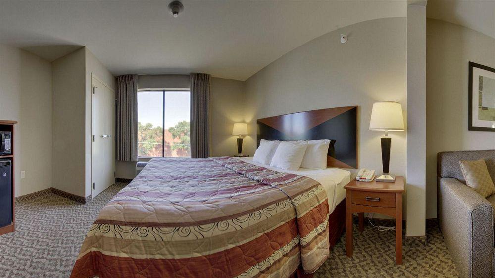 Sleep Inn & Suites Airport Милуоки Экстерьер фото