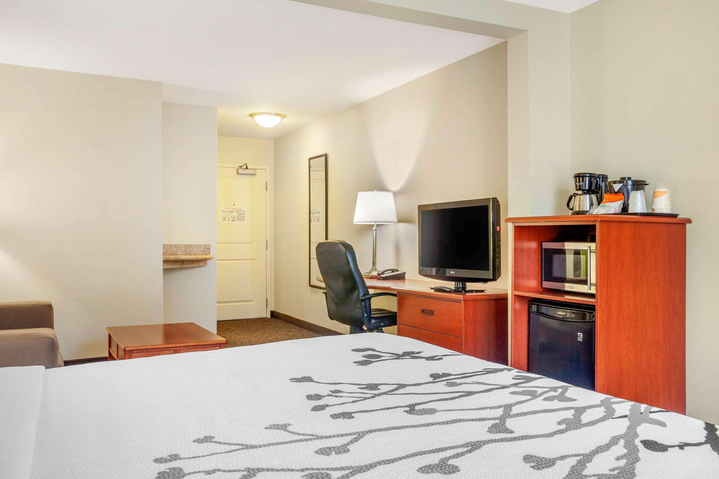 Sleep Inn & Suites Airport Милуоки Экстерьер фото
