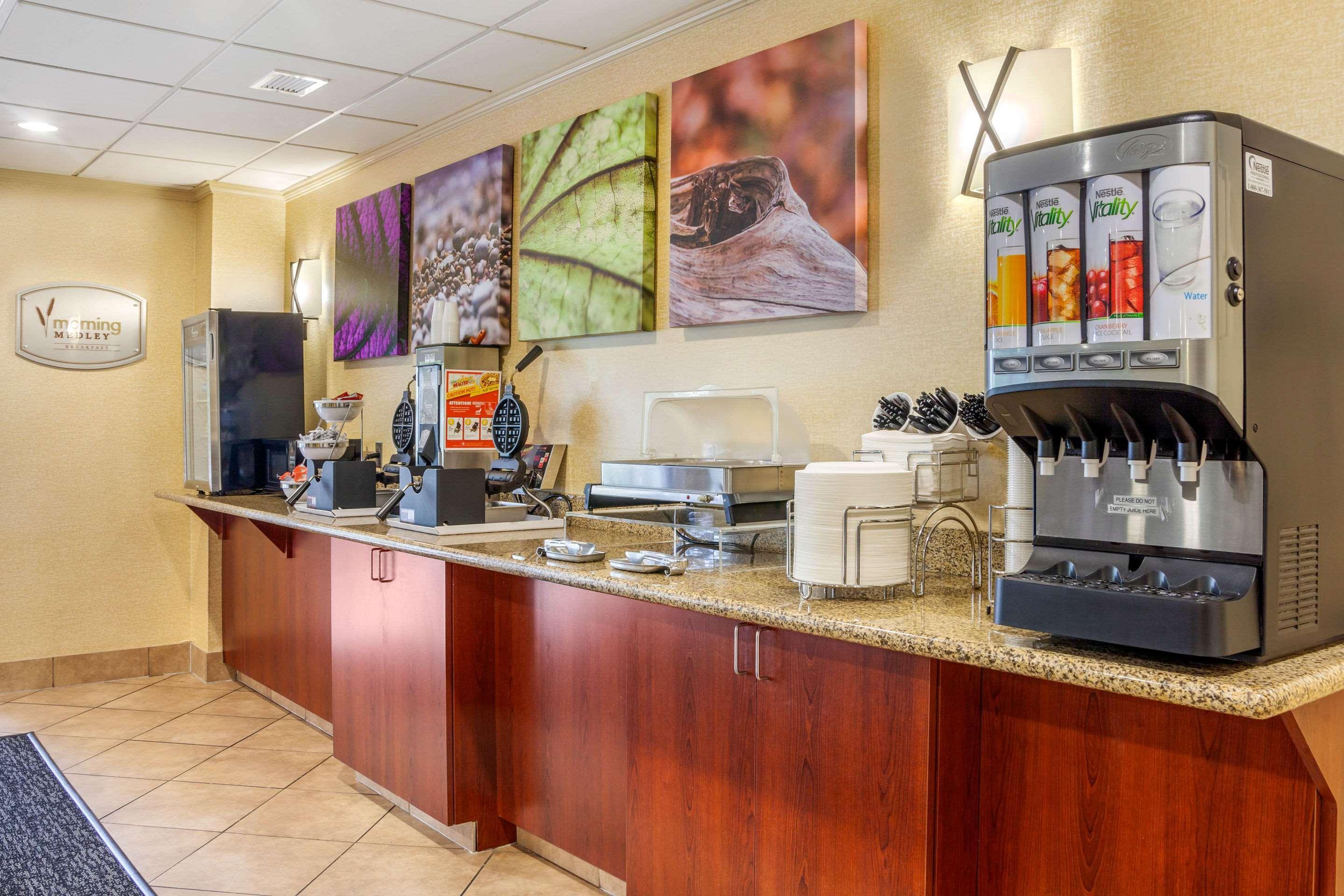 Sleep Inn & Suites Airport Милуоки Экстерьер фото