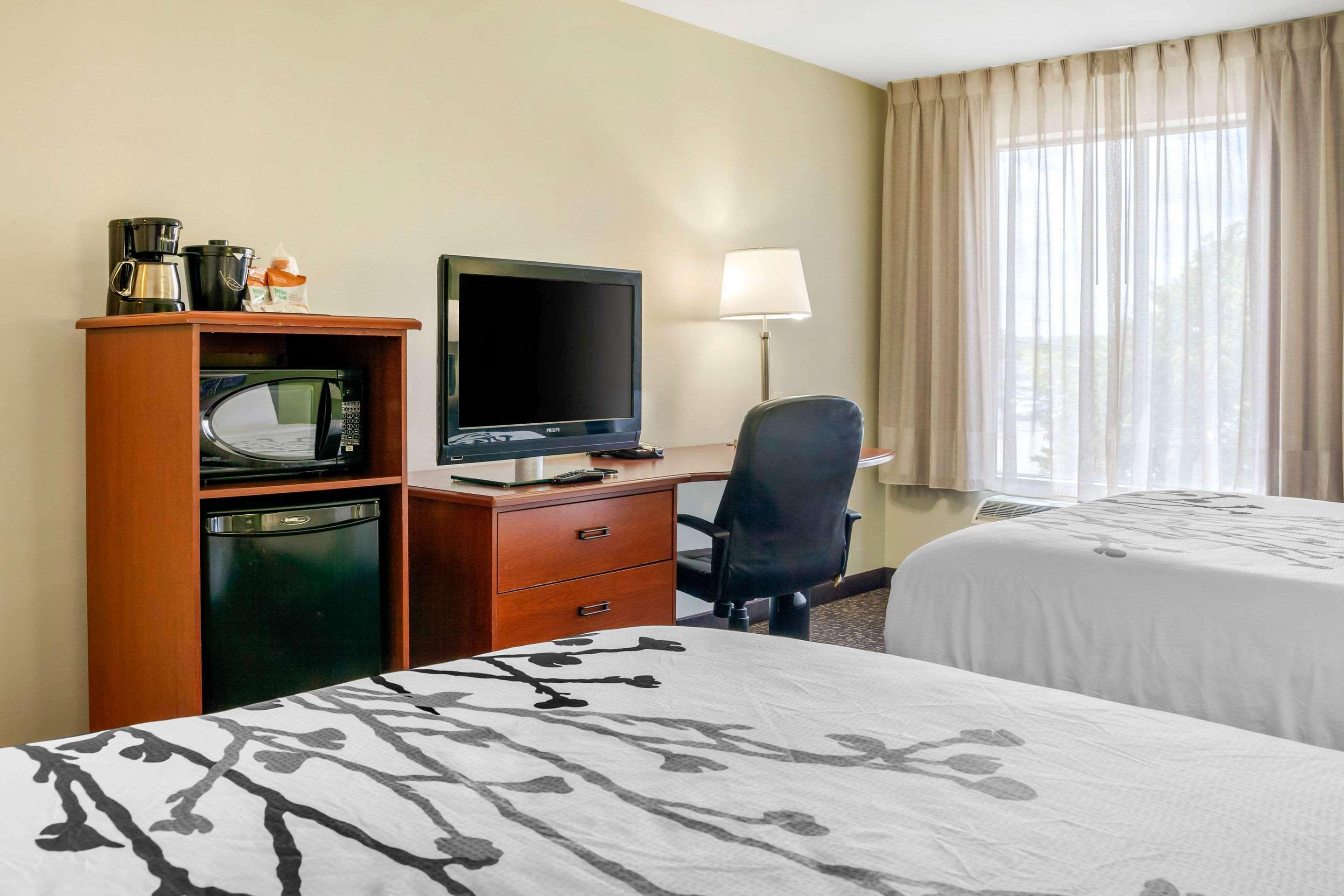 Sleep Inn & Suites Airport Милуоки Экстерьер фото